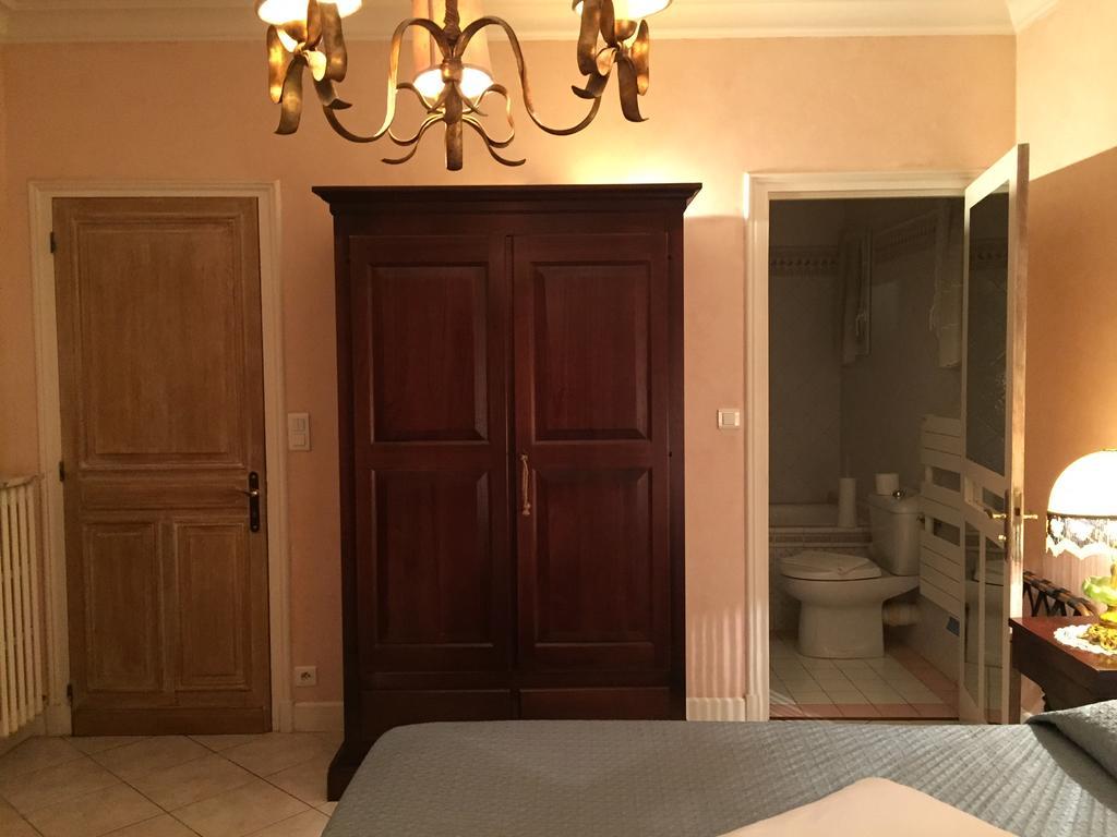 Villa Manu B&B Chambre D'Hote Лес-Иссамбр Экстерьер фото